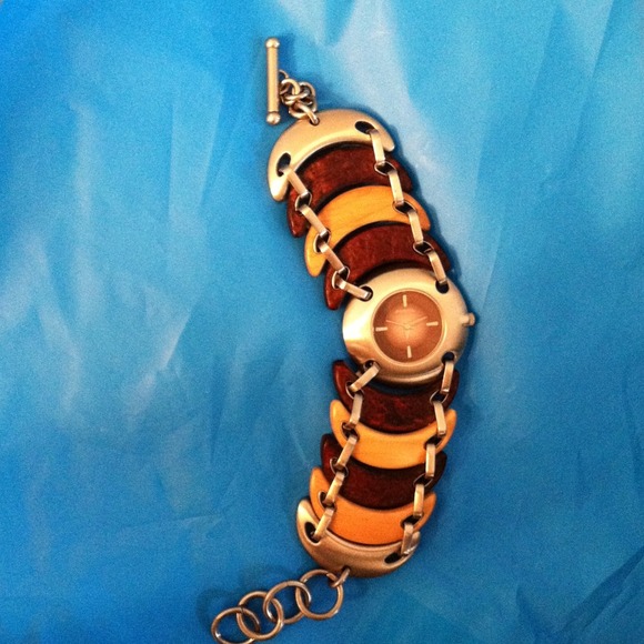 📦 - Sold - Fossil Watch - Picture 2 of 4