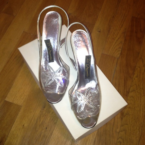 VINTAGE clear open-toe slingback kitten heels - Picture 1 of 3