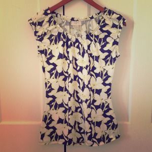 Short-sleeved top