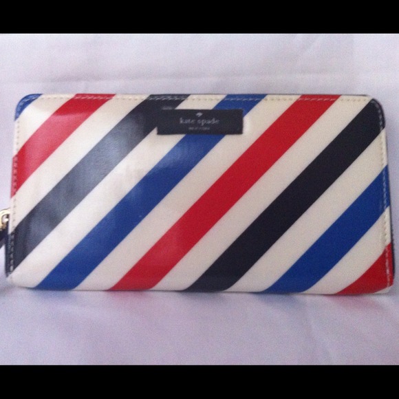 🚫SOLD🚫Kate Spade Wallet Neda Daycation