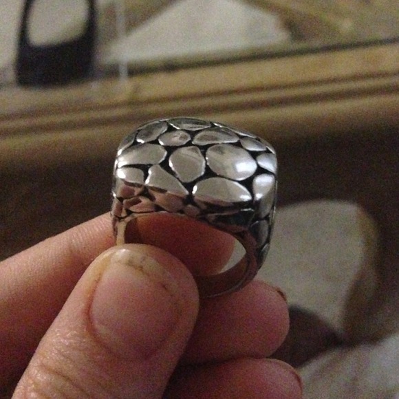 Costume ring. - Picture 2 of 2