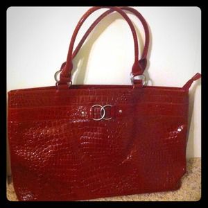 ❤PRICE REDUCED❤ Red croc tote/handbag