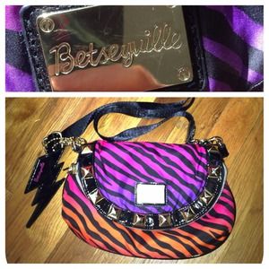 Betseyville colorful ZebraStriped crossbody 💜💙💗