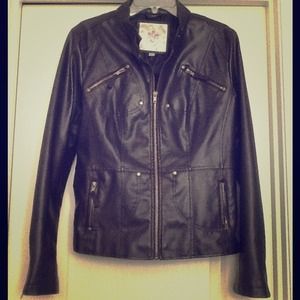 Gorgeous Eggplant faux leather jacket NWOT-size L
