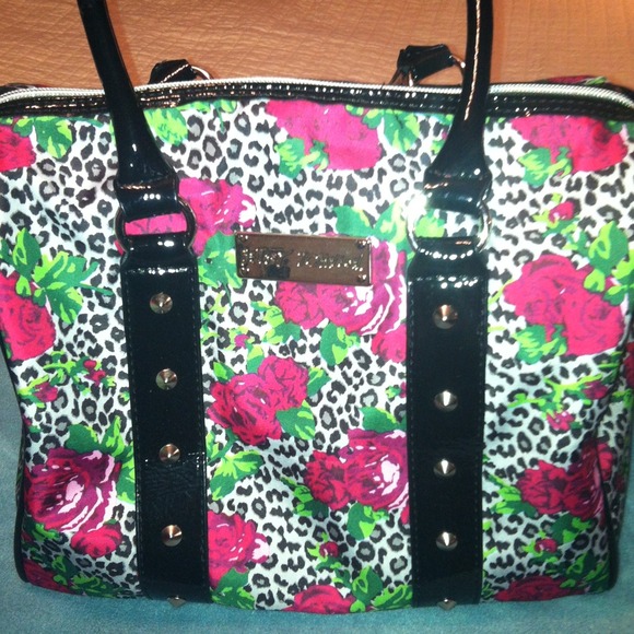 Betsey Johnson Purse. HOLD FOR Shannonwills88