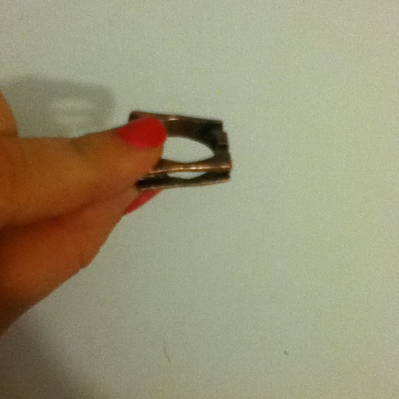 Bronze "love" ring - Picture 3 of 3