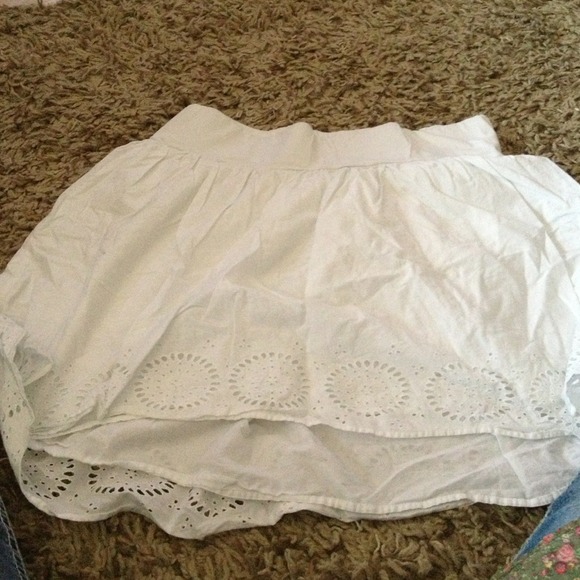 Maternity white skirt large Liz Lange