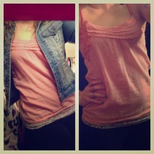 🚫SOLD🚫Cute Pink Tank