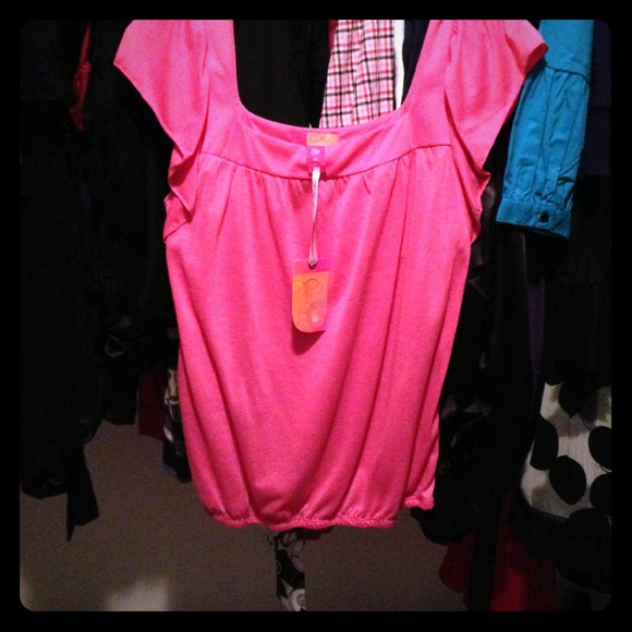 Medium pink top!