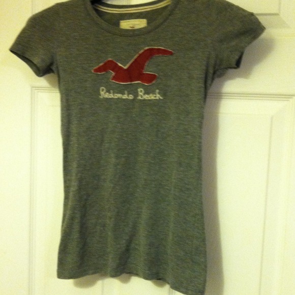 Hollister t shirt