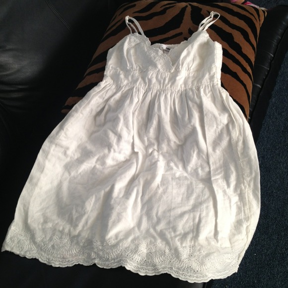 H&M Dresses & Skirts - ❌TRADED❌
