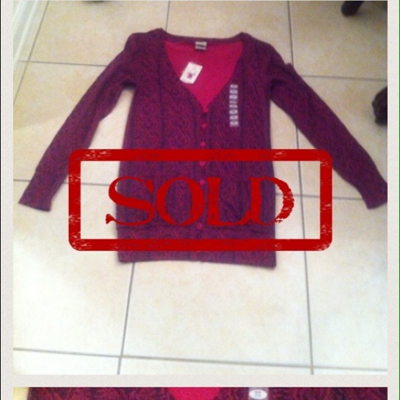 Cute sweater sold in bundle