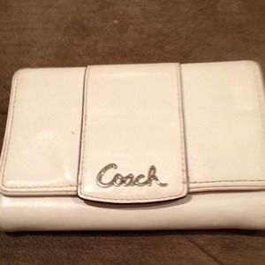 🚫Sold!!! Authentic Coach wallet!