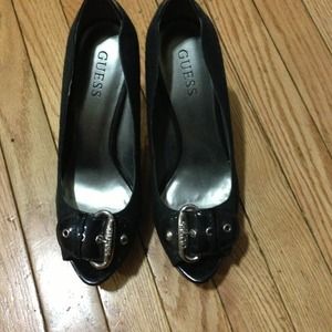 Guess Platform Pumps size 9