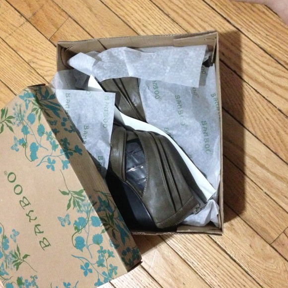 ♦ TRADED ♦ W/ SASSYKAM - Picture 2 of 4