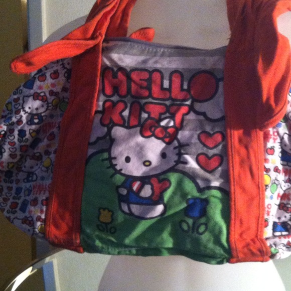 Hello kitty purse