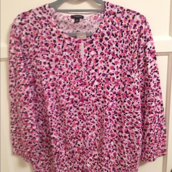 BNWT Ann Taylor cardigan. Size XL