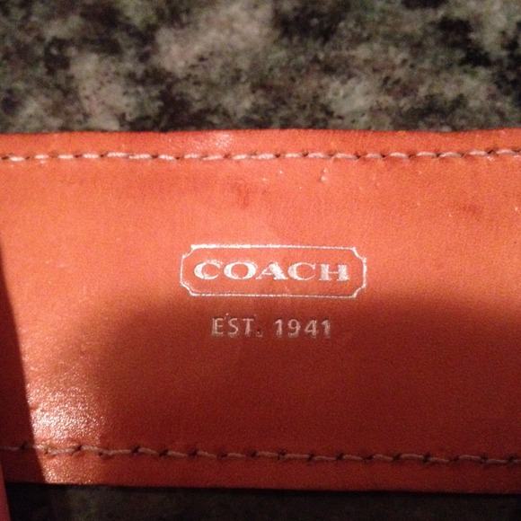 🌻🌻SOLD🌻🌻Authentic Coach wristband - Picture 3 of 4