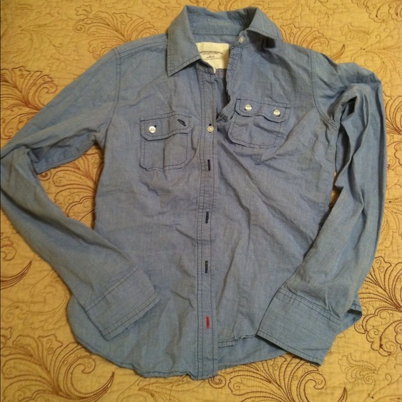American Eagle long sleeve button up