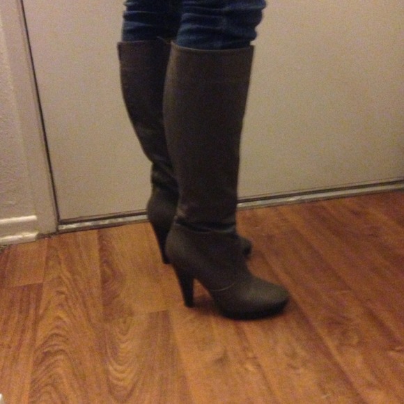 Brand New Colin Stuart Knee High Boots