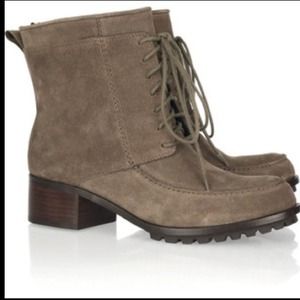 🎉 Host pick🎉Elizabeth and James vintage boots.