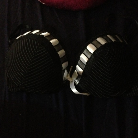Sexy pinstripe bra bundle