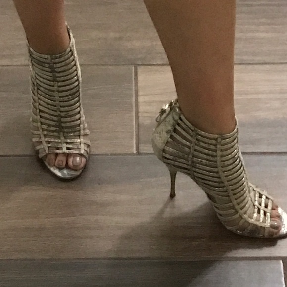 Boutique 9 Tracee open toe booties - Picture 7 of 7