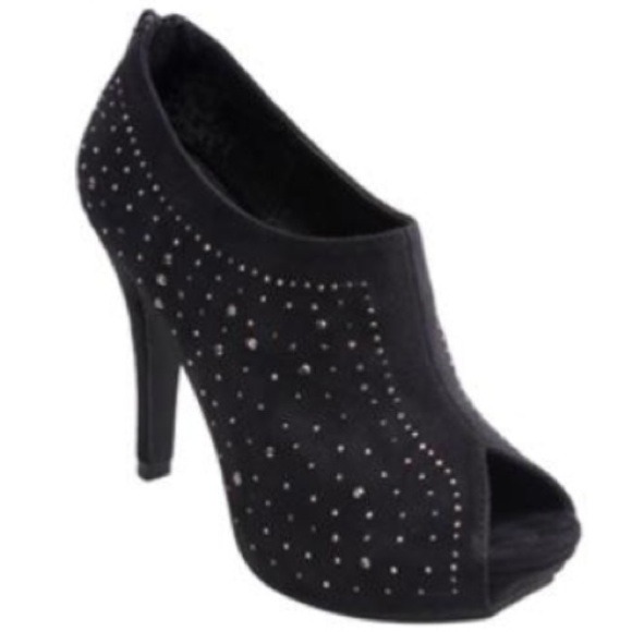 Shoes - Traded!!