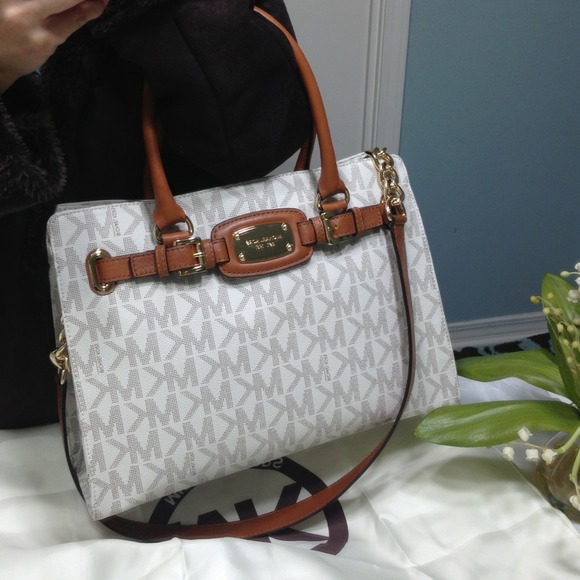 Authentic~Michael Kors Hamilton - Picture 4 of 4