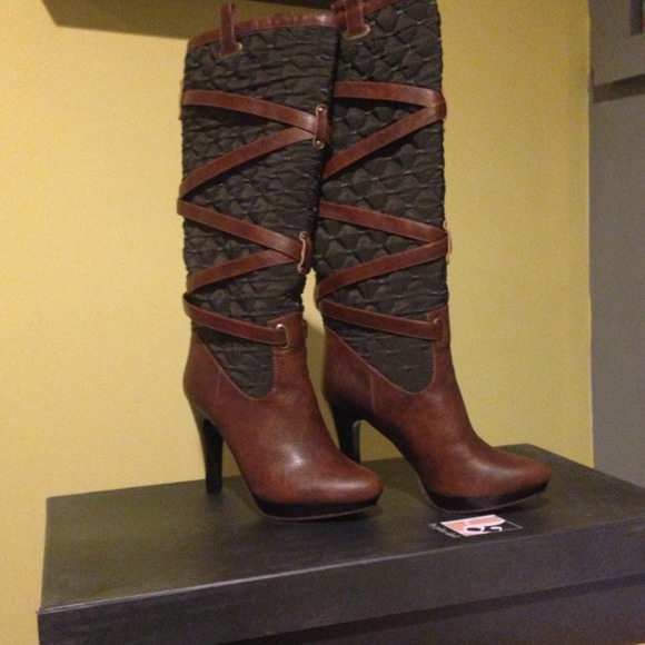 REDUCED PRICE** Boots by pilar abril size 36