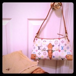 🌟LoVely White Multicolored Bag🌟