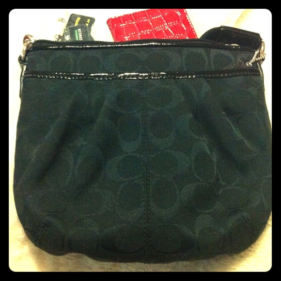 *REDUCED* Authentic coach cross body