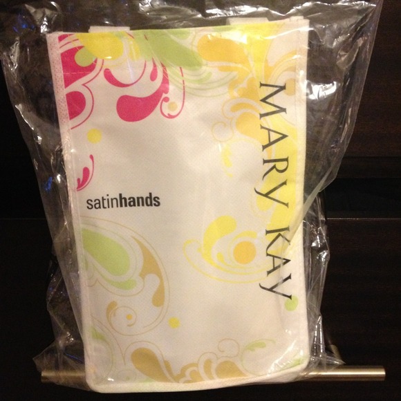Mary Kay satin hands-NEVER USED great gift idea!