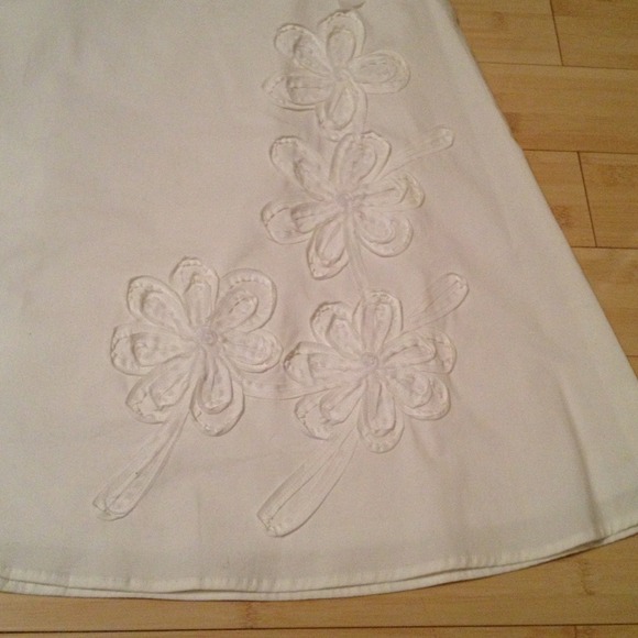 White strapless dress - Picture 3 of 4