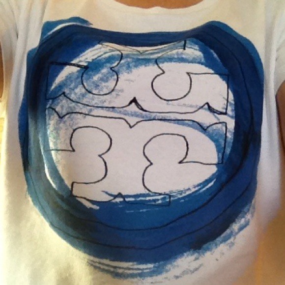 Tory Burch Logo T-shirt; size M.