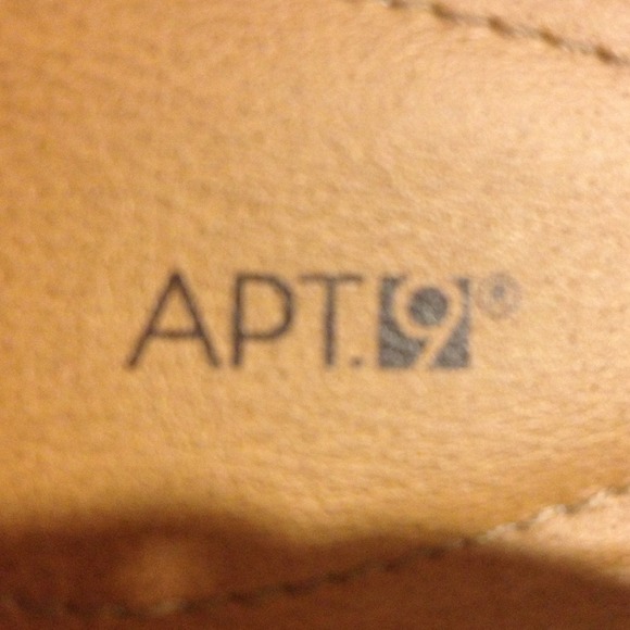 Apt. 9 wedges - Picture 3 of 4