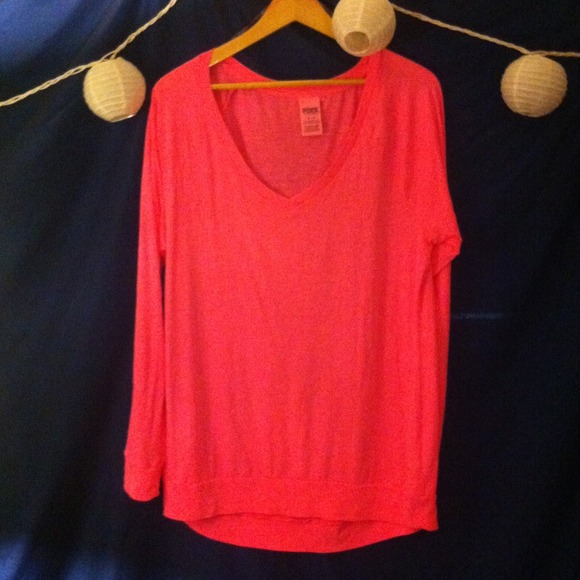 Comfy and adorable hot pink VS yoga shirt