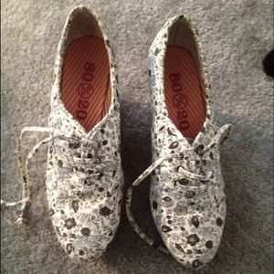 80%20 Platform Floral Oxfords