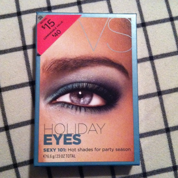 Sealed Victoria's Secret eyeshadows (6) shades