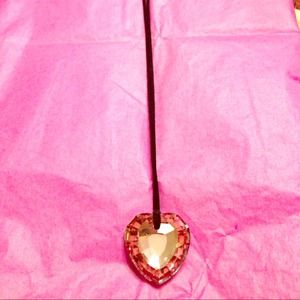 Crystal pink heart necklace, eye catching sparkle!