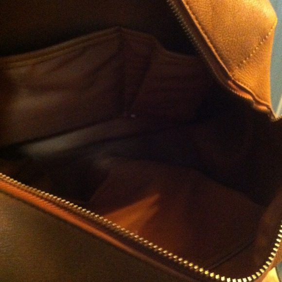 Sold - Picture 3 of 4