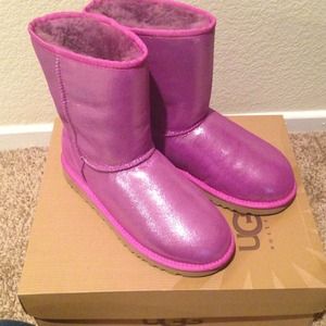 🔴HOLD until 4/9🔴 Pink Glitter UGGS