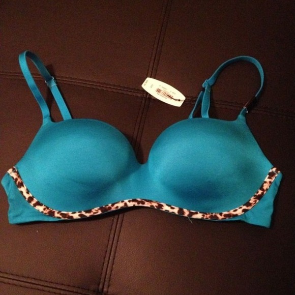 SOLD: New Victoria's Secret 32c BALCONET Bra Blue