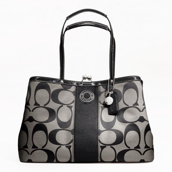 ⛔⛔✋✋SOLD!!! NWT Authentic Coach Frame Carryall ❎❎❎
