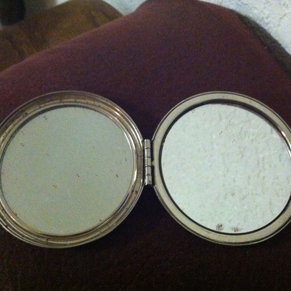 Mirror compact - Picture 2 of 2