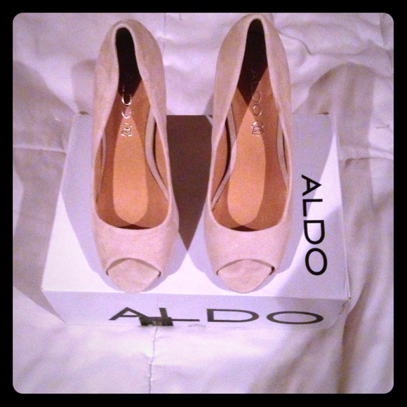 Aldo High Heels size 38b 7 1/2 US - Picture 1 of 4