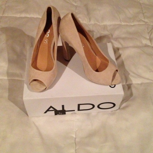 Aldo High Heels size 38b 7 1/2 US - Picture 3 of 4