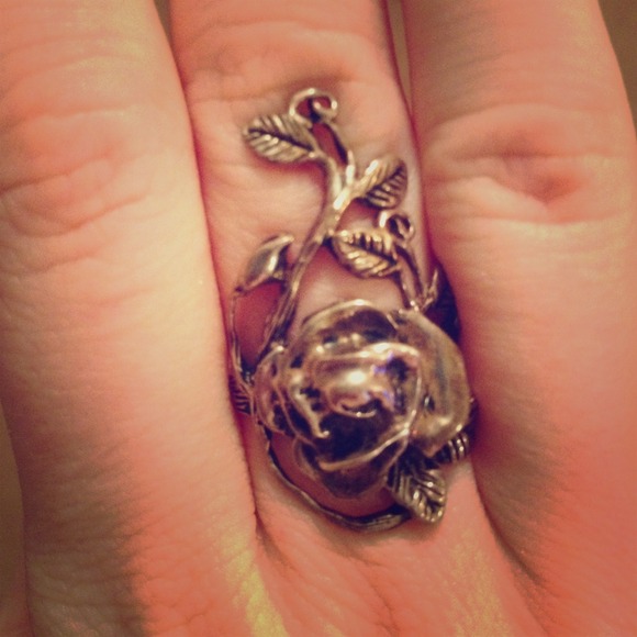BUNDLED Rose ring! Cute