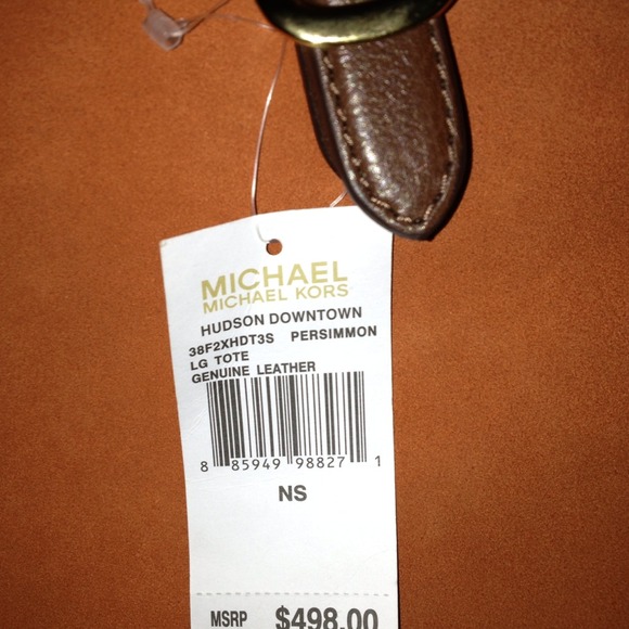 Authentic Michael Kors handbag lg tote NWT - Picture 4 of 4