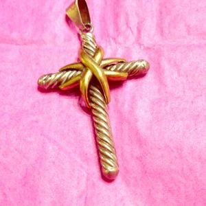 Sterling silver cross pendant
